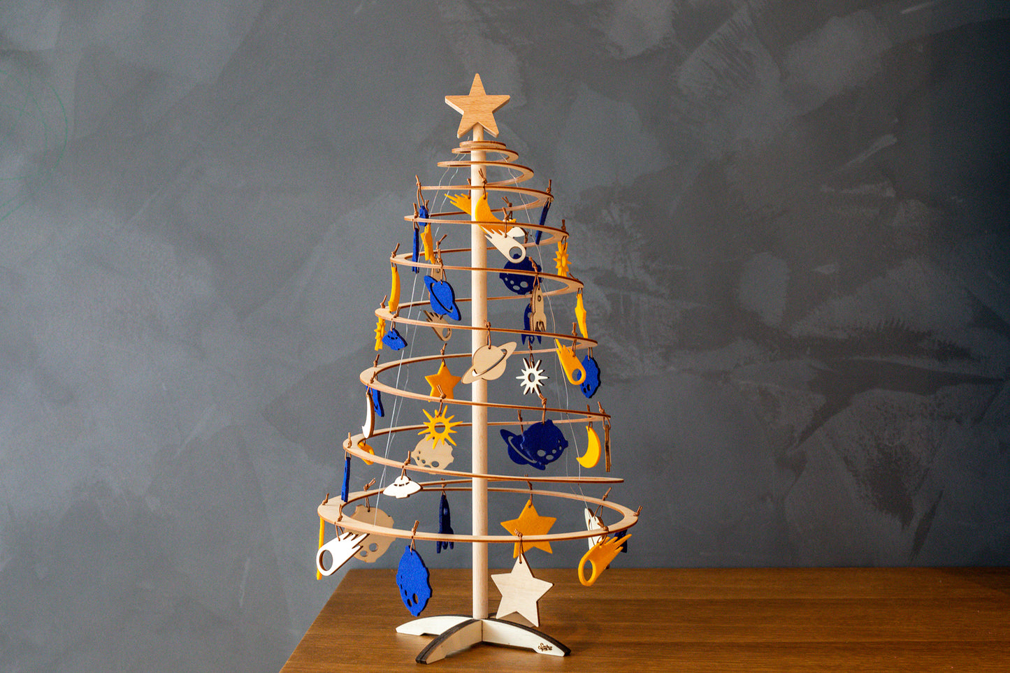 Spira Mini + space decoration set - Santa's Light Shop
